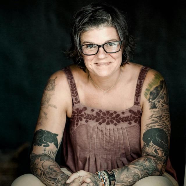 Stephanie Land "Maid" - podcast episode cover
