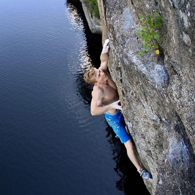 EP 123: Magnus Midtbø — The Hard Work Behind Success, Go-To Climbing Workouts, and Takeaways from Training with Adam Ondra - podcast episode cover