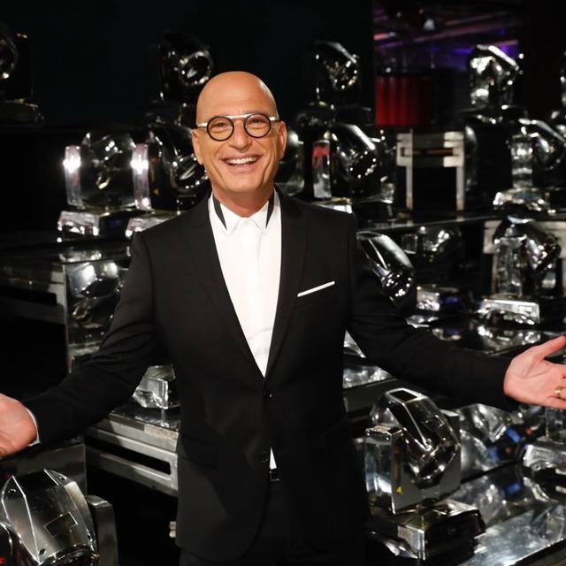 Howie Mandel on the freedom that comes with admitting you're a mess - podcast episode cover