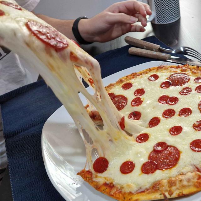 Fast Pizza - podcast episode cover