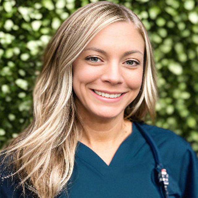 Real Estate Investor and Nurse, Savannah Arroyo - podcast episode cover