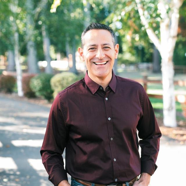 Team 1 Greater than Team 2 with Bobby Herrera, President of Populus Group - podcast episode cover