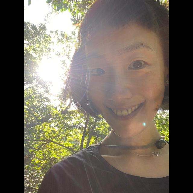 陸明君回想往事 才發現自己滿身是刺呀～以前所厭惡的是，現在做起來都超帶勁。 - podcast episode cover