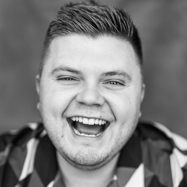 S09E16 - Sam Creasey - podcast episode cover