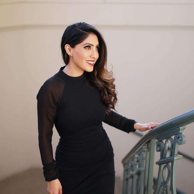 Empower and Lead: A Woman's Journey in Entrepreneurship with Zeahlot Lopez - podcast episode cover