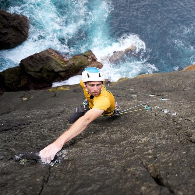 EP 141: Robbie Phillips — Exploring Scottish Sea Cliffs, Keeping Things Fun, and Capturing Memories Through Filmmaking - podcast episode cover