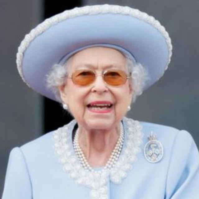 Fashion Focus: 70 years of The Queen - podcast episode cover