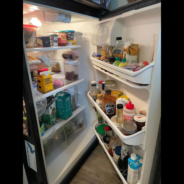 Raiding the fridge with Condiment Claire - podcast episode cover