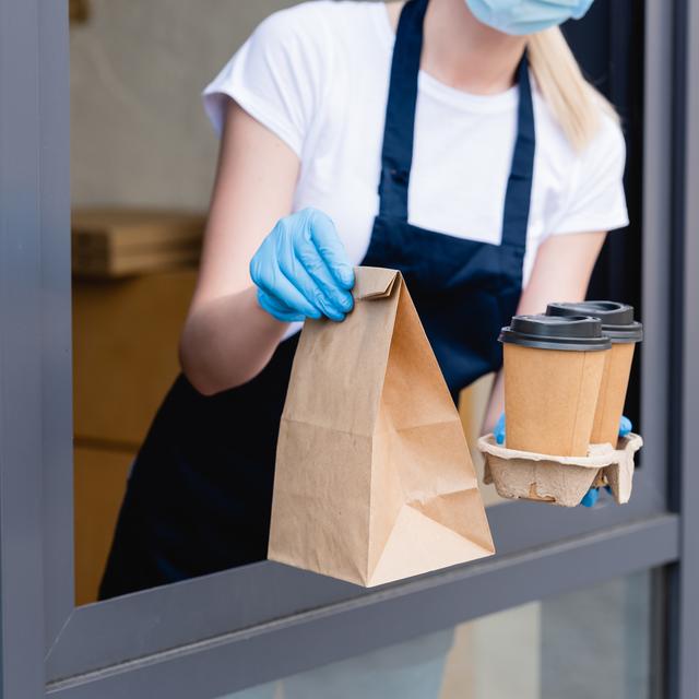 Can Bars and Restaurants Recover by 2022? (featuring the Consumer Foods To Go podcast) - podcast episode cover