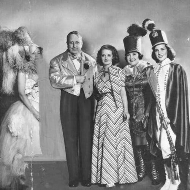 Gossip Girls: Louella Parsons And Hedda Hopper (The First Lady, Episode 2) - podcast episode cover