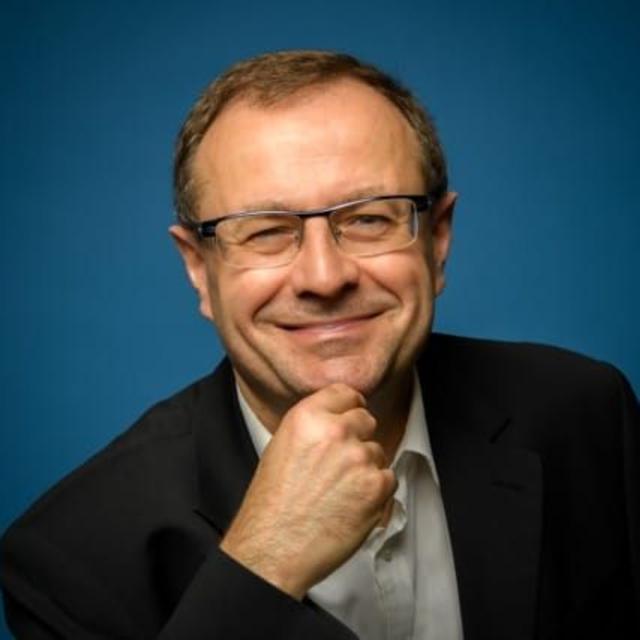 Komorowski vs. Kaczyński 2010 - podcast episode cover