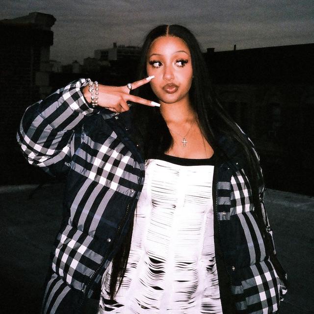 PinkPantheress talks “Boy's a liar Pt.2,” becoming a singer, future collabs, Paramore + Chris Martin - podcast episode cover