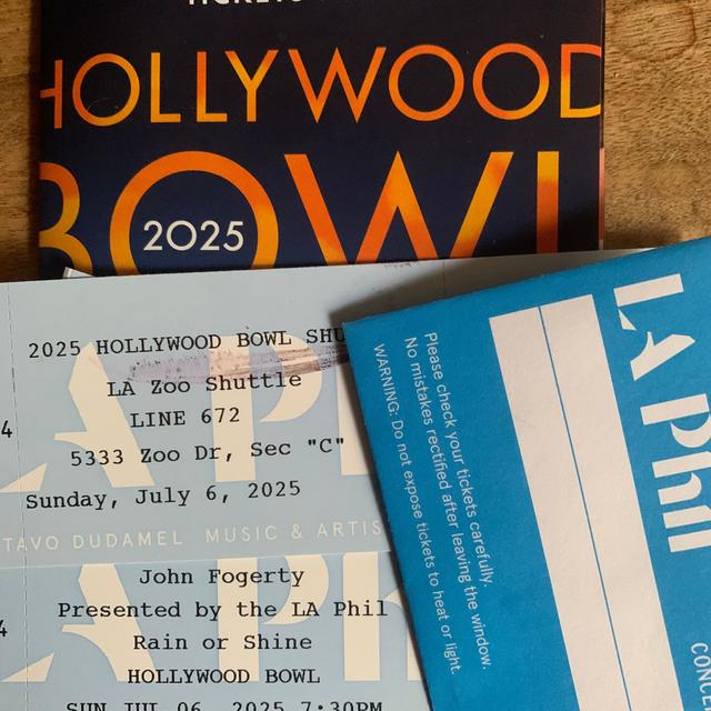 Hollywood Way to The Valley - podcast episode cover