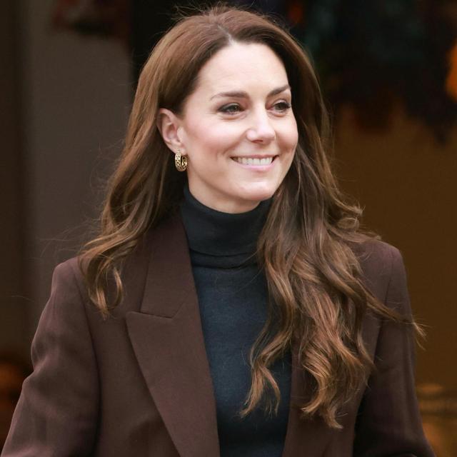 Kate’s picture perfect school day out - and passports at the ready - podcast episode cover