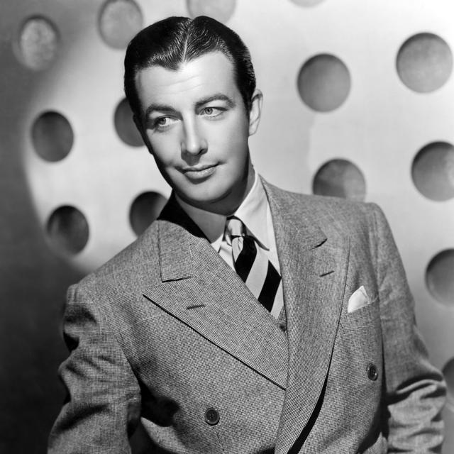 Jack Benny Podcast 1948-05-16 (656) Robert Taylor subs for Jack, PHAF 1948-05-16 (069) Phil Runs For Town Council, Jack Benny 1938-05-22 (298) Tom Sawyer - Chapter 1 - podcast episode cover