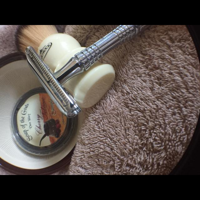 Ep 159 - A Brush & Soap & Razor - podcast episode cover