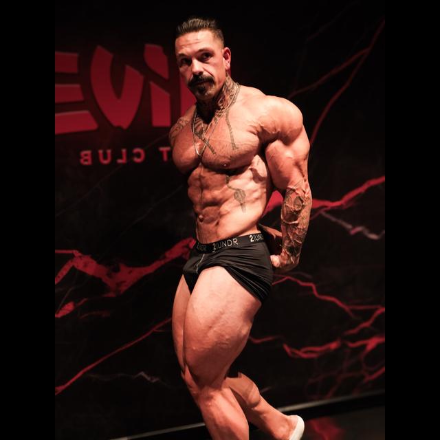 Braeden Miller - Top Bodybuilding and Lifestyle Coach for Trademark Physiques - podcast episode cover
