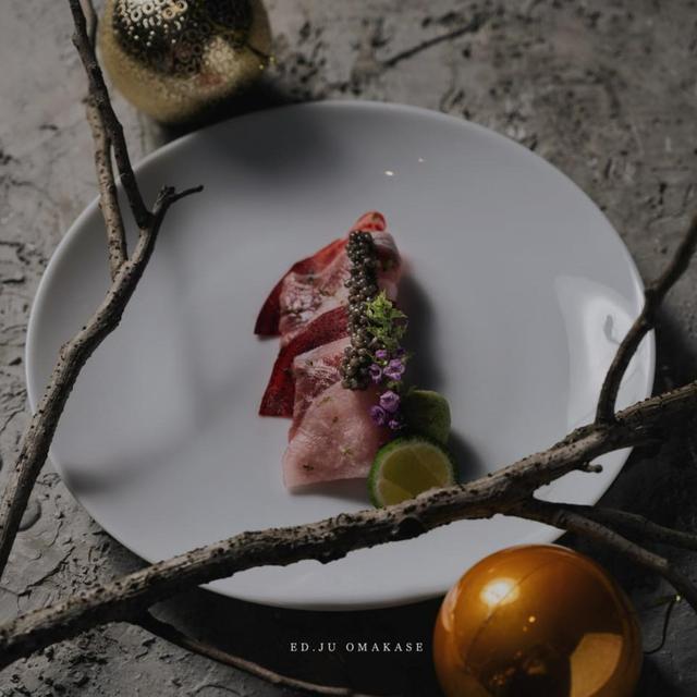 S2E5: ‘Contaminated’ Omakase, Supporting Local, and the Art of Aging Fish - podcast episode cover