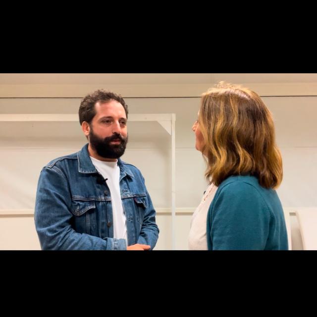 Gregório Duvivier: "Eu acredito que a poesia precisa estar onde o povo está." - podcast episode cover