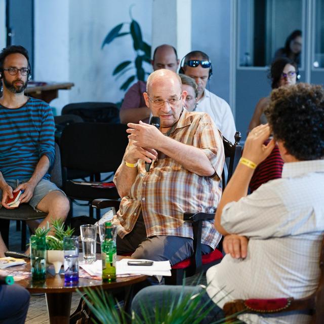 Le plurilinguisme : une opportunité pour la démocratie participative en Europe ? - podcast episode cover