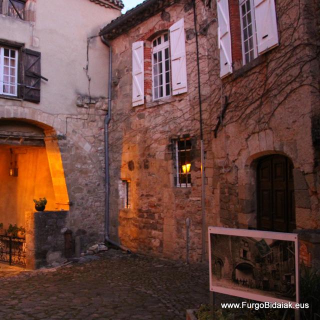 Los Viajes de Nautilus 02x08 - Ruta entre Albi y Toulousse - podcast episode cover
