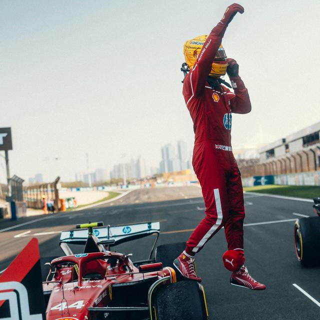 Hamilton wins hearts, Piastri wins pole - Qualifying & F1 Sprint Reactions - 2025 Chinese GP Review - podcast episode cover