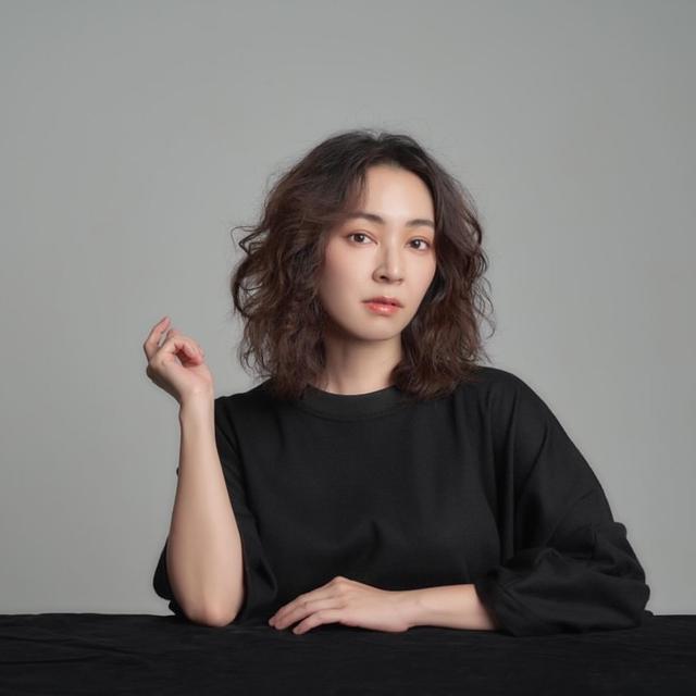 跟著世界走了一趟 ，才發現我不想討好這個世界。 - podcast episode cover