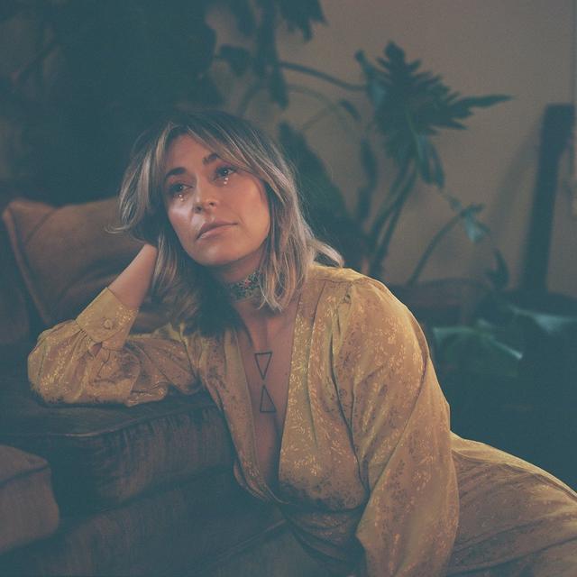 Lindsay Lou - podcast episode cover