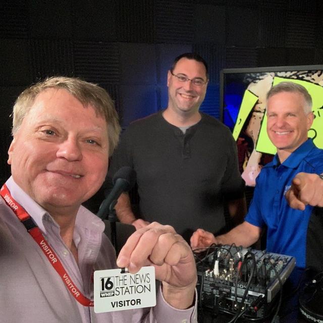 Rusty Fender: Monday Morning Recorded at The Oldies - podcast episode cover