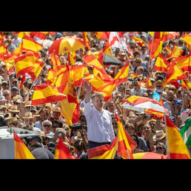 Tertulia: la manifestación del PP contra el Gobierno y las reacciones del PSOE - podcast episode cover