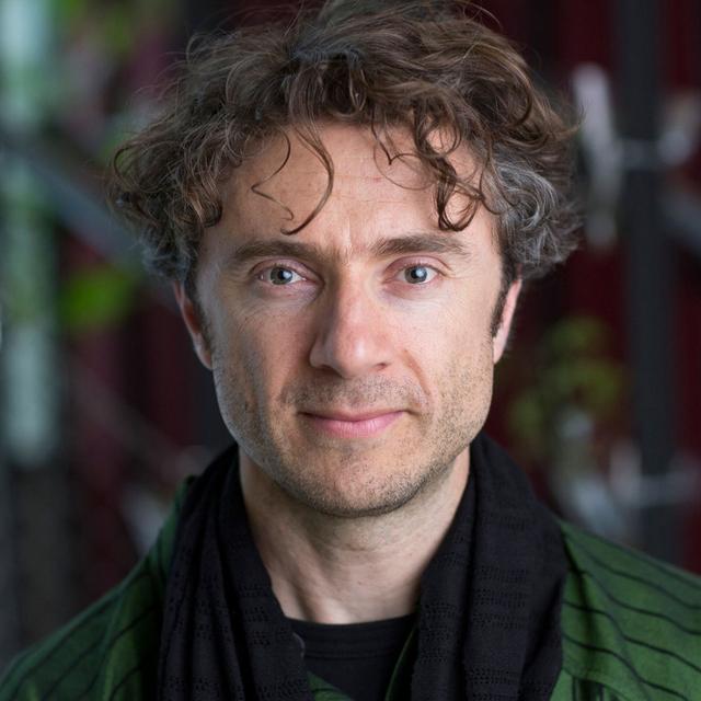 Thomas Heatherwick on the Power of Biophilia - podcast episode cover