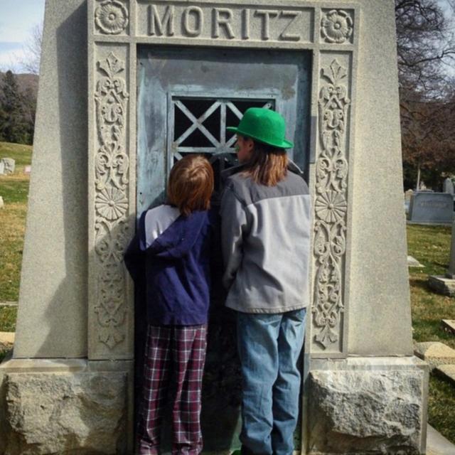 The Legend of Emo's Grave - podcast episode cover