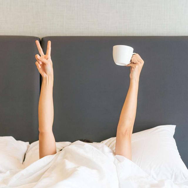 A Complete Course On Creating Your Perfect Morning Routine - podcast episode cover