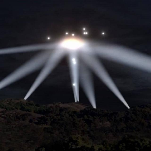 #286: The 1942 Battle of LA With Off The Grid Ryan and Chrissie Mayr - podcast episode cover