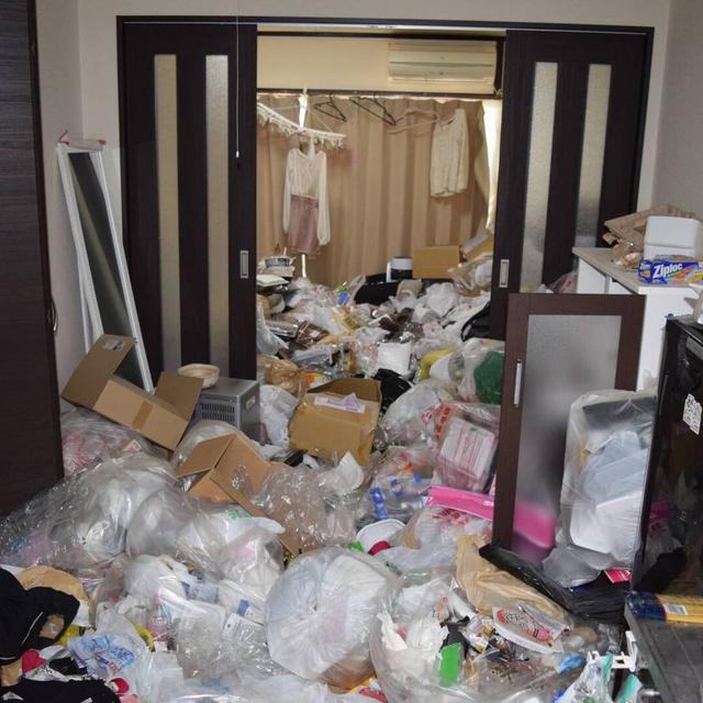 [Rebroadcast] Clutter, trash and hoarding disorder in Japan - podcast episode cover