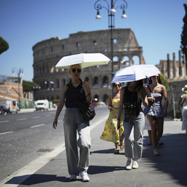 Reportage sur la canicule en Italie - podcast episode cover