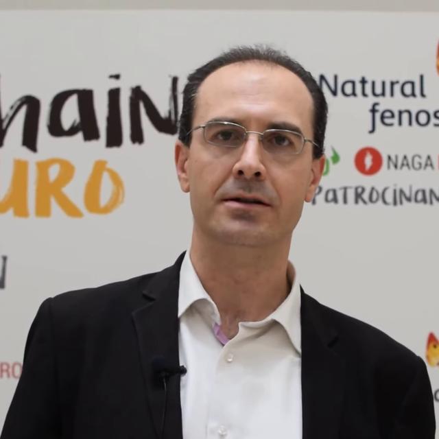 Inversión en Criptoactivos - podcast episode cover