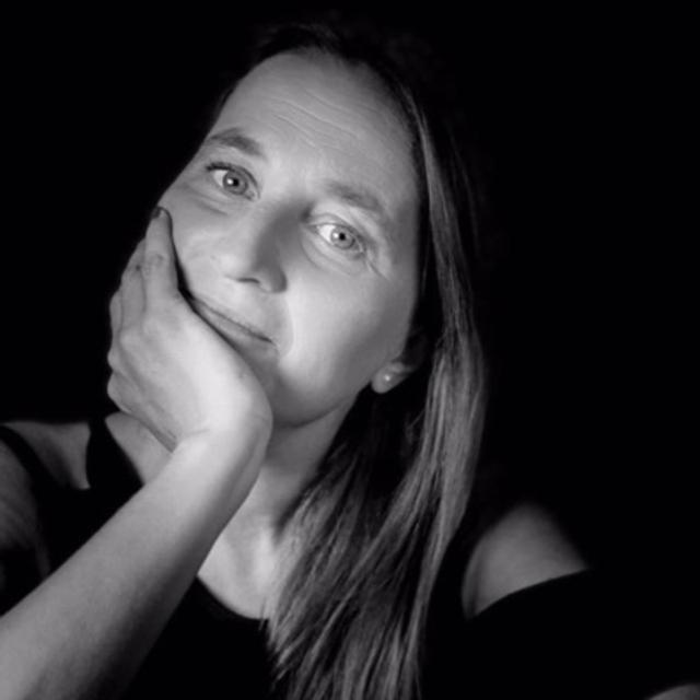 Leituras: Nina Rizzi - podcast episode cover