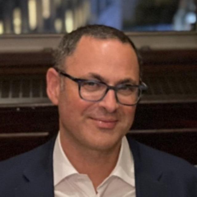 1092: Balancing Mission, Margin, and Market Share | Steven Miller, CFO, Warby Parker - podcast episode cover
