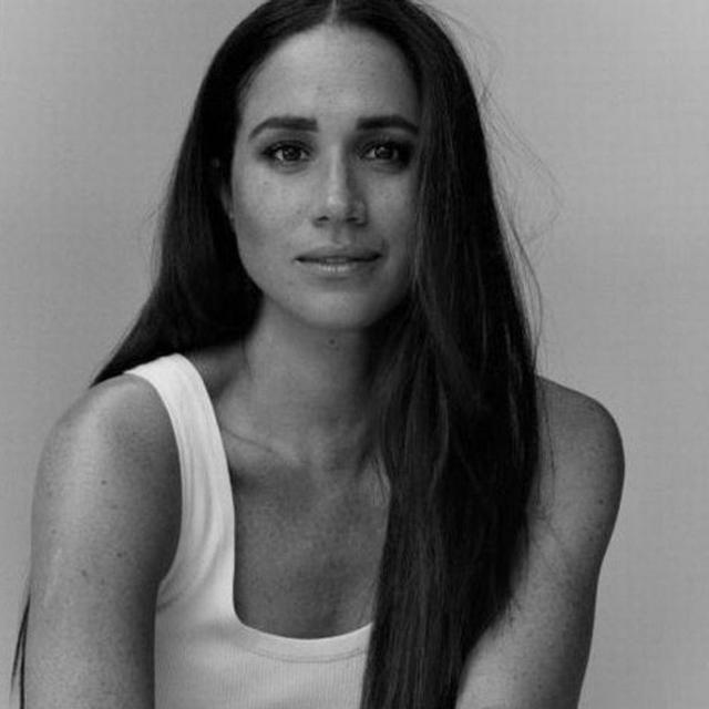Cambridge children off to school and Meghan's first pod drops on Spotify - podcast episode cover