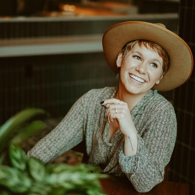 Journey 042 - Shake off the shackles of being sorry. With Megan Johnson. - podcast episode cover