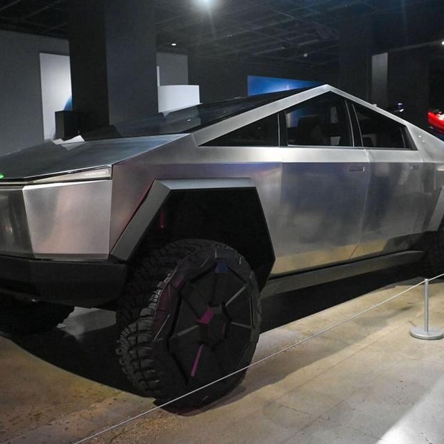 Blind Passion, Tesla’s Cybertruck, and Elon’s Engineering Quandary - podcast episode cover