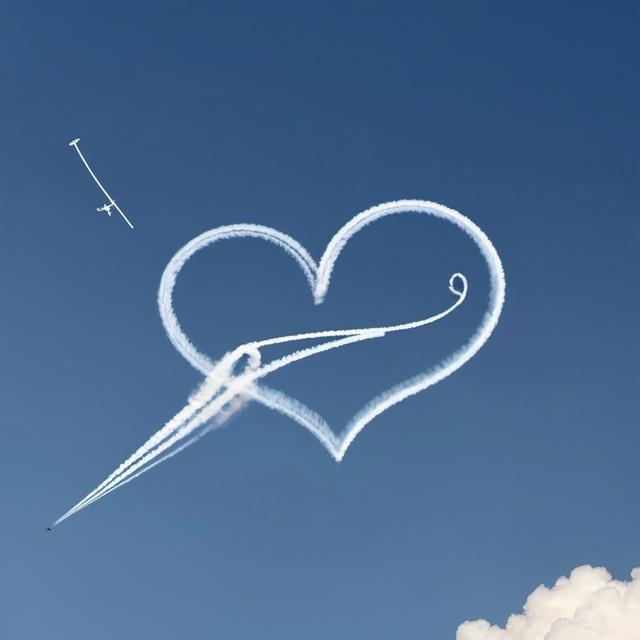 9 ✈️  ✈️  ✈️  High-Flying Facts ✈️  ✈️  ✈️  About Skywriting! - podcast episode cover