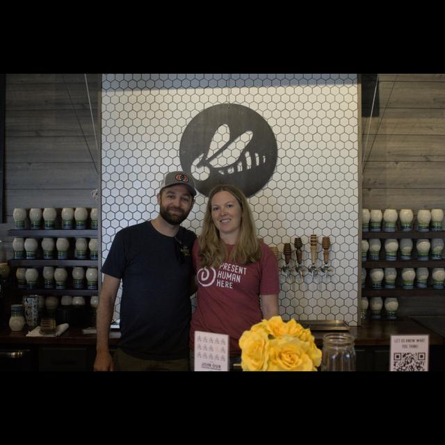 Episode 054 - Ayla & Tim Guild - The Hive Taproom - podcast episode cover