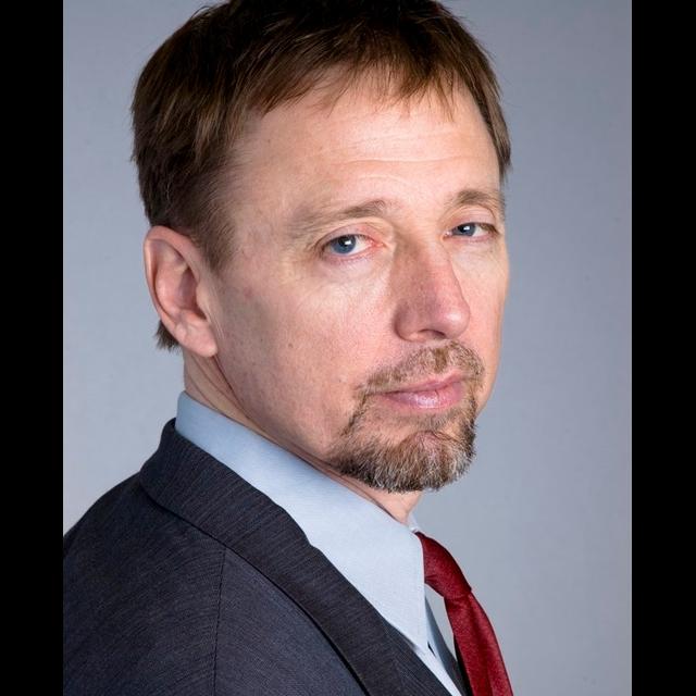 Emotionally Intelligent Negotiating: Chris Voss - podcast episode cover