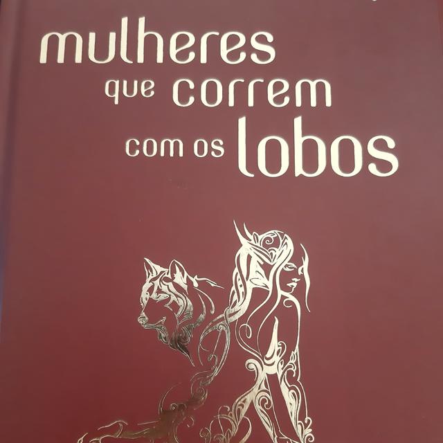 Livro: Mulheres que correm com os lobos - podcast episode cover