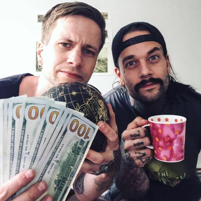#19. Jimmie Åkesson ringer. - podcast episode cover