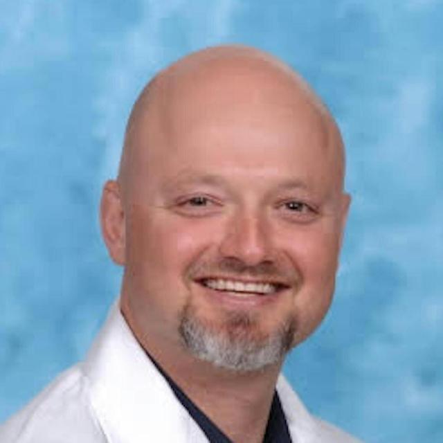 Ep. 292 Dialysis Interventions with Drug-Coated Balloons, Covered Stents and More with Dr. Ari Kramer - podcast episode cover