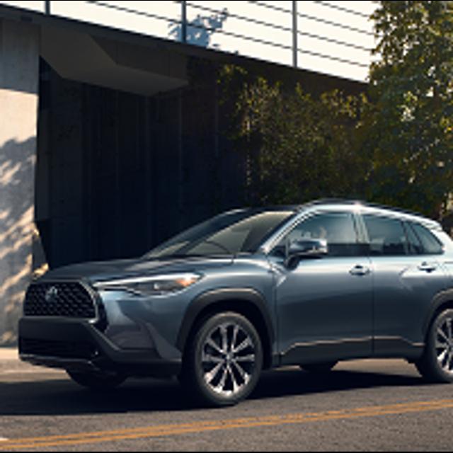 Nik Gets His Hands On The Mach E, Getting The Inside Scoop On The 2022 Toyota Corolla Cross, And A Look Behind The Curtain Of Luxury At Lexus - 9-25-2021 - podcast episode cover