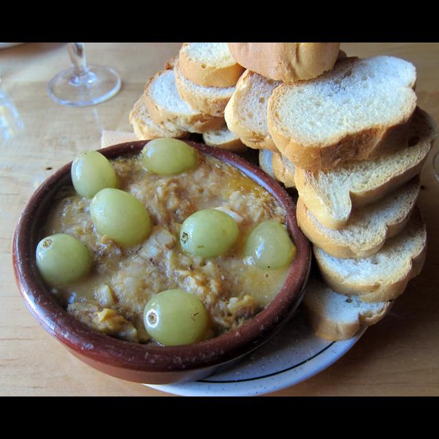 Gastronomía de Huerta del Marquesado: el pueblo que forma parte del Parque Natural de la serranía de Cuenca - podcast episode cover